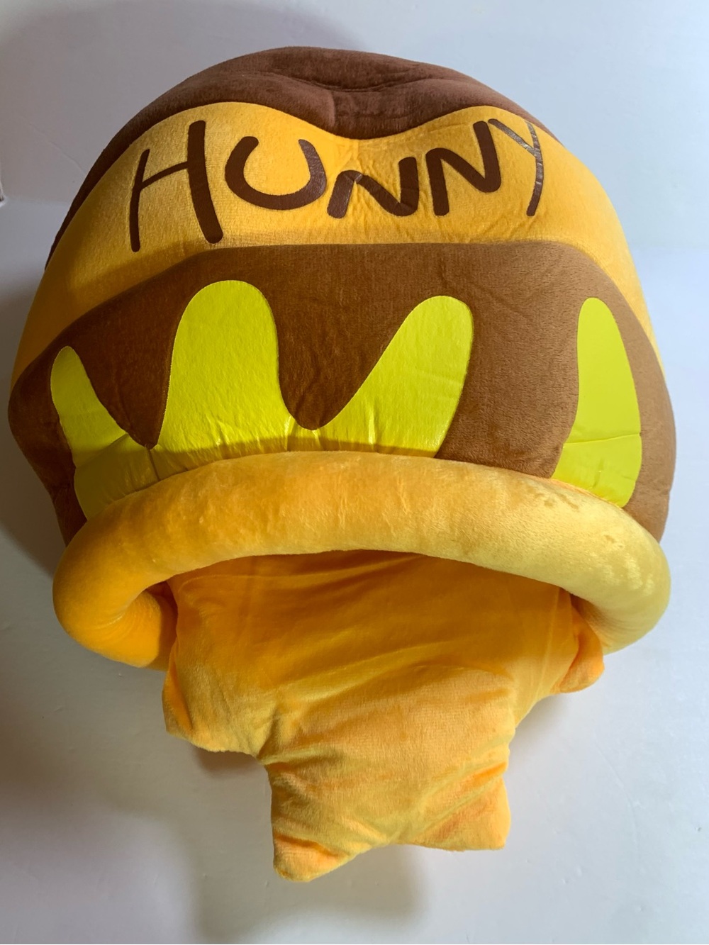 HUNNY Honey Pot Plush Cat Nest Bed - NWOT